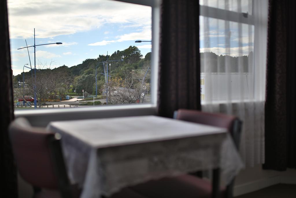 Masonic Hotel Waitara Exteriér fotografie