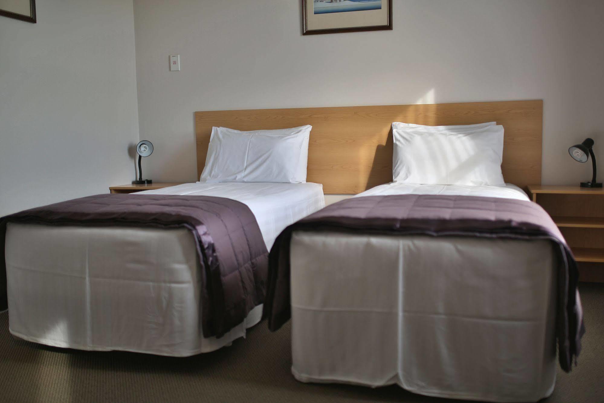 Masonic Hotel Waitara Exteriér fotografie